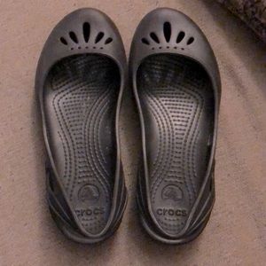 Crocs size 6